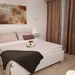 Zoe Appartement *